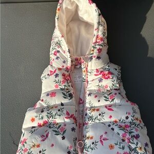 Zara Floral Baby Puffer Jacket size 6-9 months.